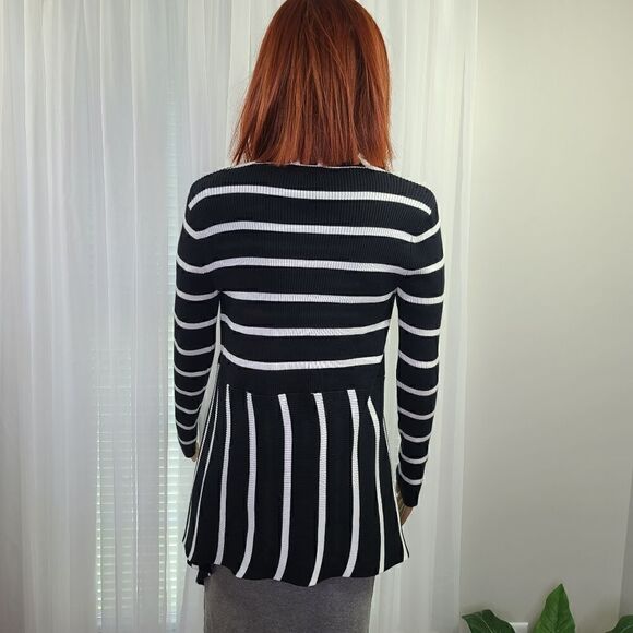 Carmen Carmen Marc Valvo Asymmetrical Stripe Sweater Small - Picture 4 of 6
